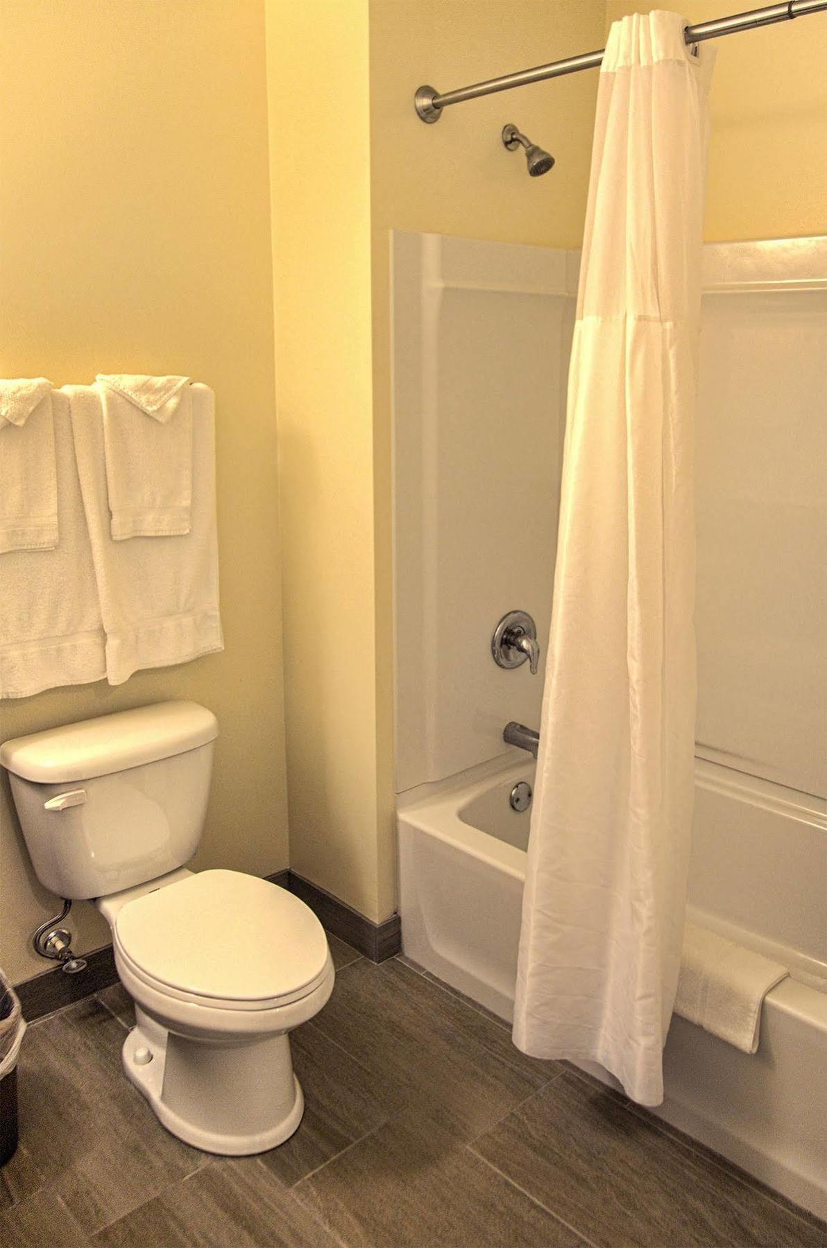Brinton Suites Concordville Экстерьер фото